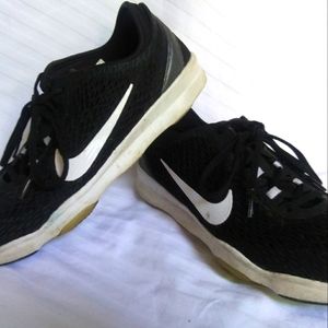 7.5 Nike Zoom Training VGC